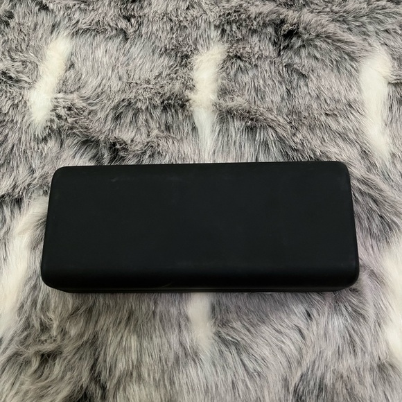 GIVENCHY authentic Sunglass Hard Case - Picture 3 of 6